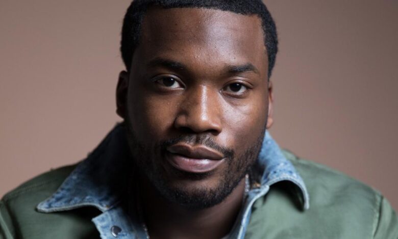 Meek Mill Catches One Of His Relative Secretly Recording Him During An Argument