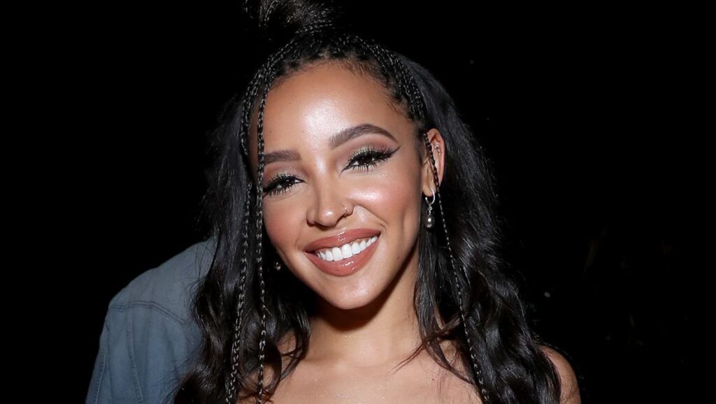 Tinashe Opens Up About Being Bisexual