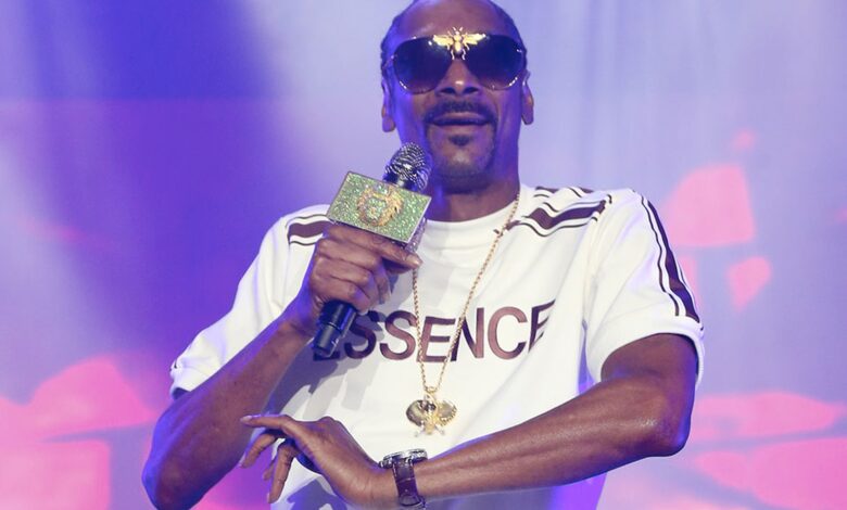 Snoop Dogg Releases Brand New Song ‘Say It Witcha Booty’ feat. ProHoeZak